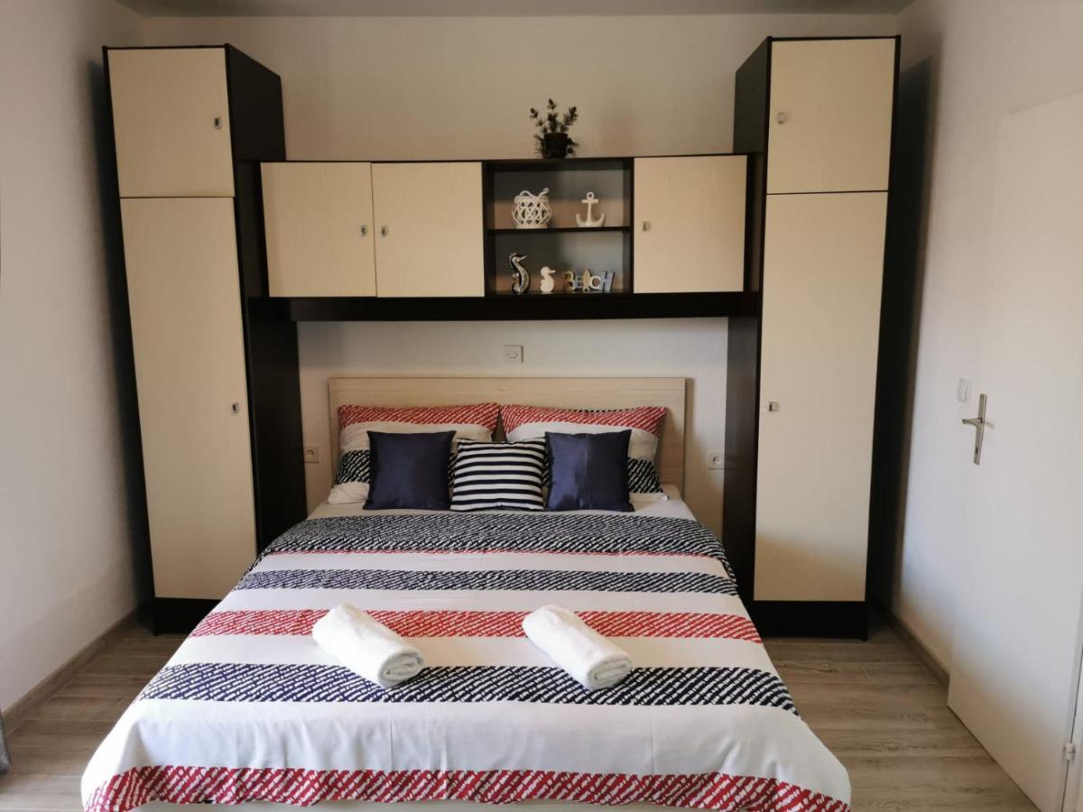 Apartments Deak Makarska Exterior photo